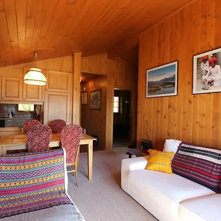 Les Grillons Apartment *